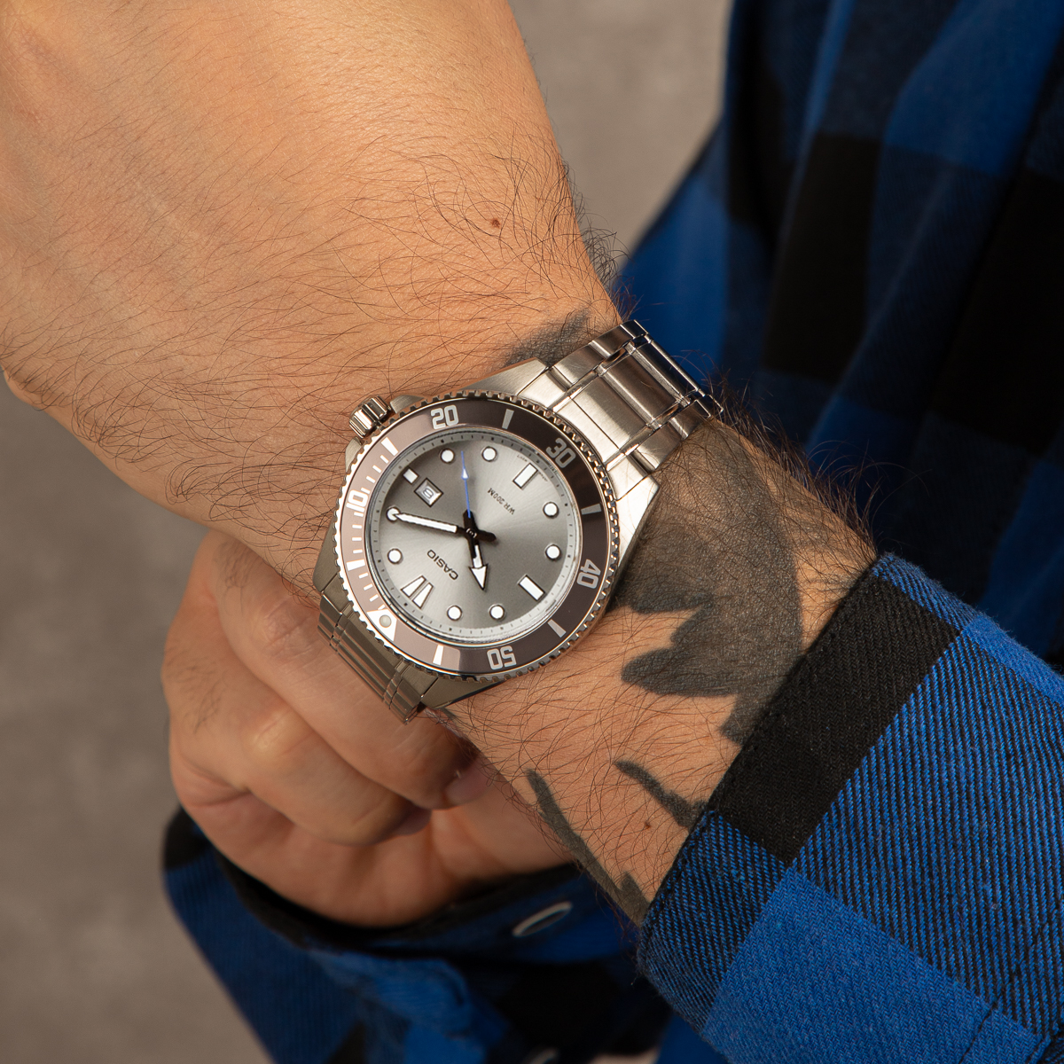 Relógio Casio Duro Masculino Preto e Cinza